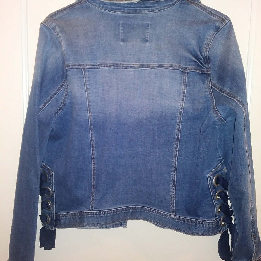 Jean jacket - Picture 4 of 4